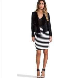 🟢 2/$20 BB Dakota Knit Pencil Skirt